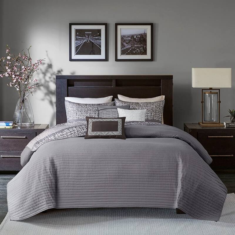 GDF Studio - Rhapsody Reversible Jacquard Quilt Set with Decorative Pillows