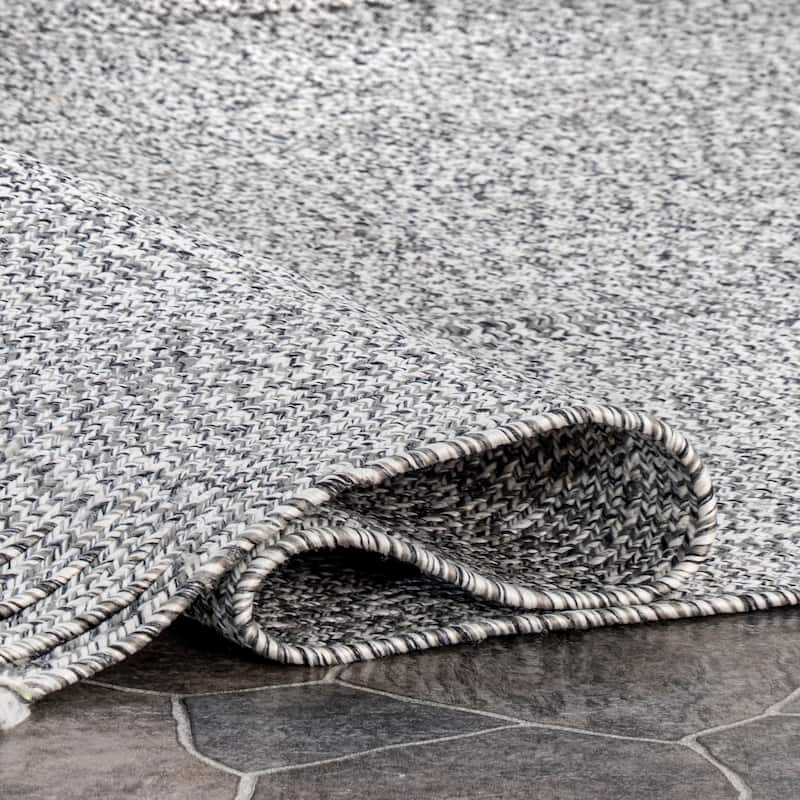 Nuloom Braided Courtney Tassel Indoor/Outdoor Area Rug