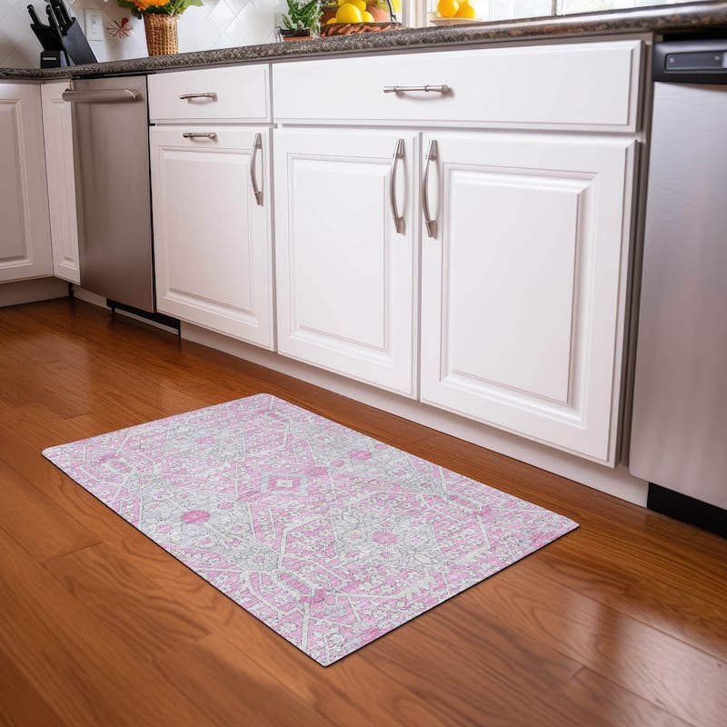 Premium Washable Super Soft Traditional Agra Mayfield Rug - Pink - 1'8" x 2'6"