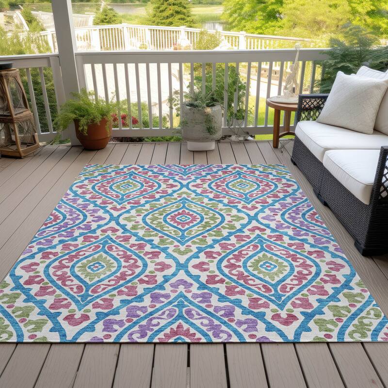 Machine Washable Indoor/ Outdoor Chantille Ttransitional Medallion Rug - White - 9' x 12'