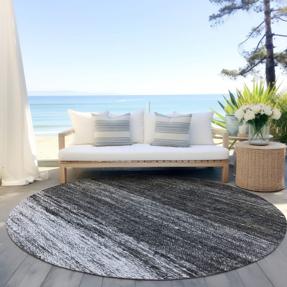 Machine Washable Indoor/ Outdoor Chantille Solid Ombre Rug