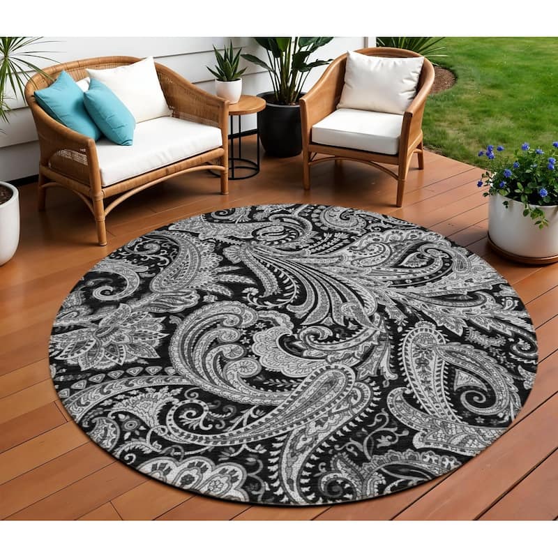 HomeRoots Paisley Transitional Rectangle Outdoor Rug - 8' Round