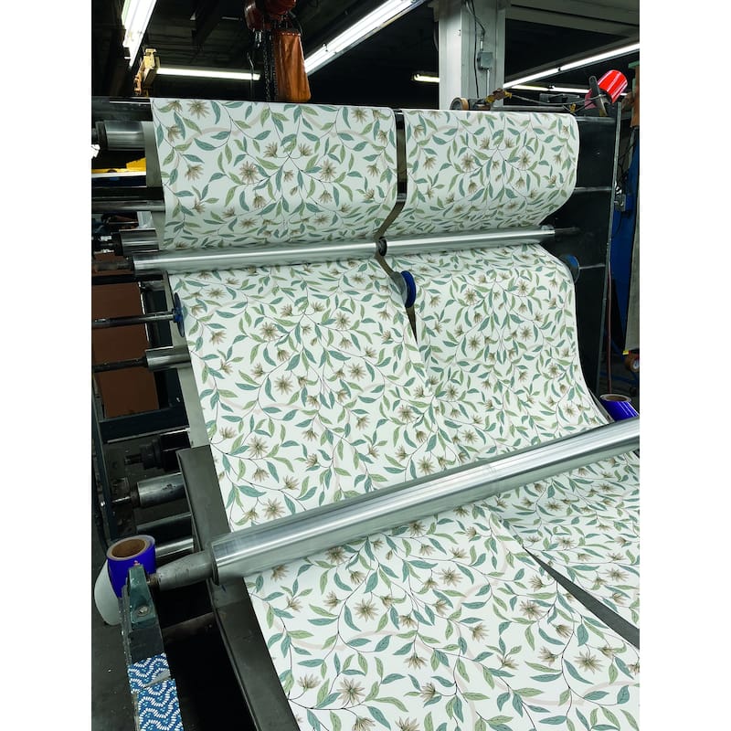 Norwalk Jasmine 27 in. x 27 ft. = 60.75 sq. ft Wallpaper Roll