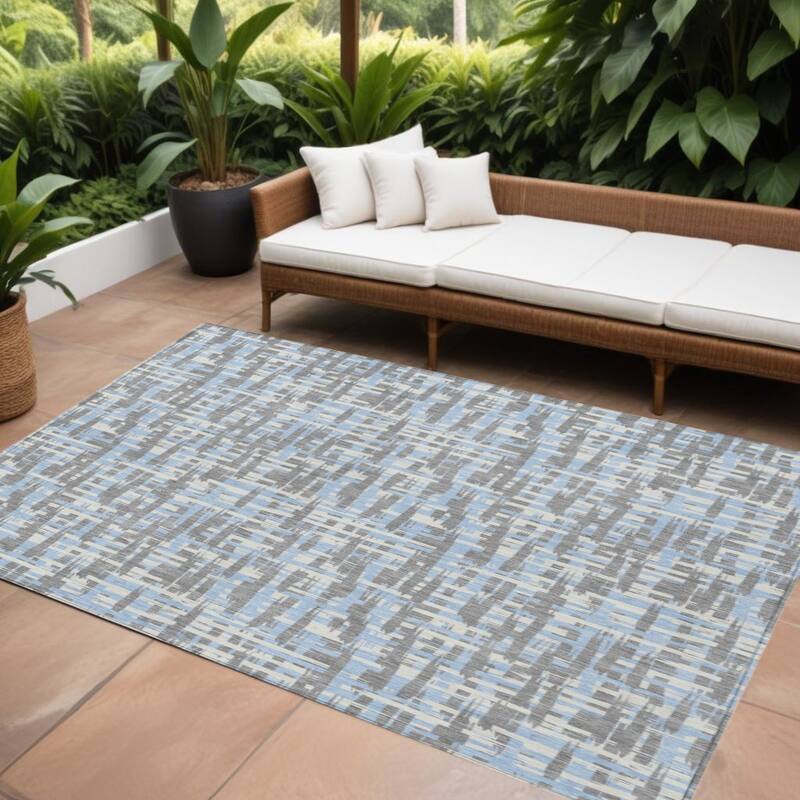 HomeRoots Abstract Transitional Rectangle Outdoor Rug - 10' X 14'