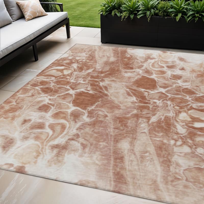 HomeRoots Abstract Transitional Rectangle Outdoor Rug - 5' X 8'