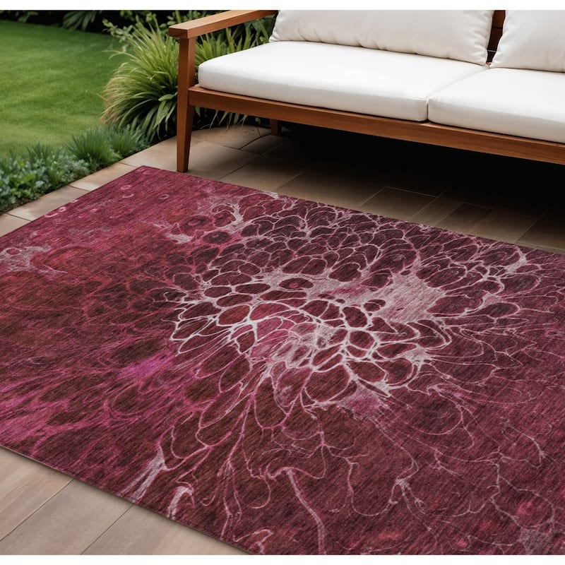HomeRoots Abstract Transitional Rectangle Outdoor Rug - 8' X 10'