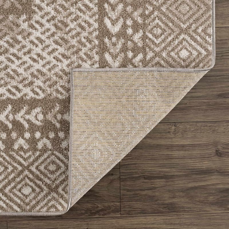 Hauteloom Caditaan Living Room, Bedroom Machine Washable Area Rug - Dark Red, Peach, Cream - 5'3" x 7' - 5'3" x 7'