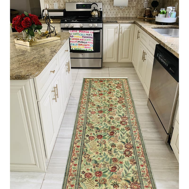 Pak-Persian Elianne Ivory /Lt. Green Runner - 2'8" x 9'11"