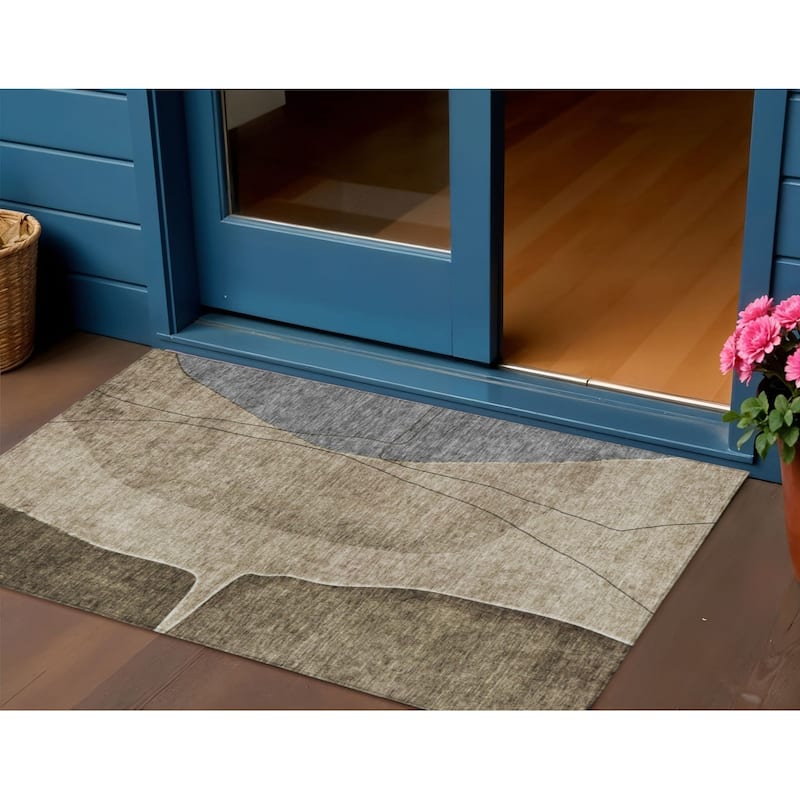 HomeRoots Abstract Transitional Rectangle Outdoor Rug - 3' x 5'