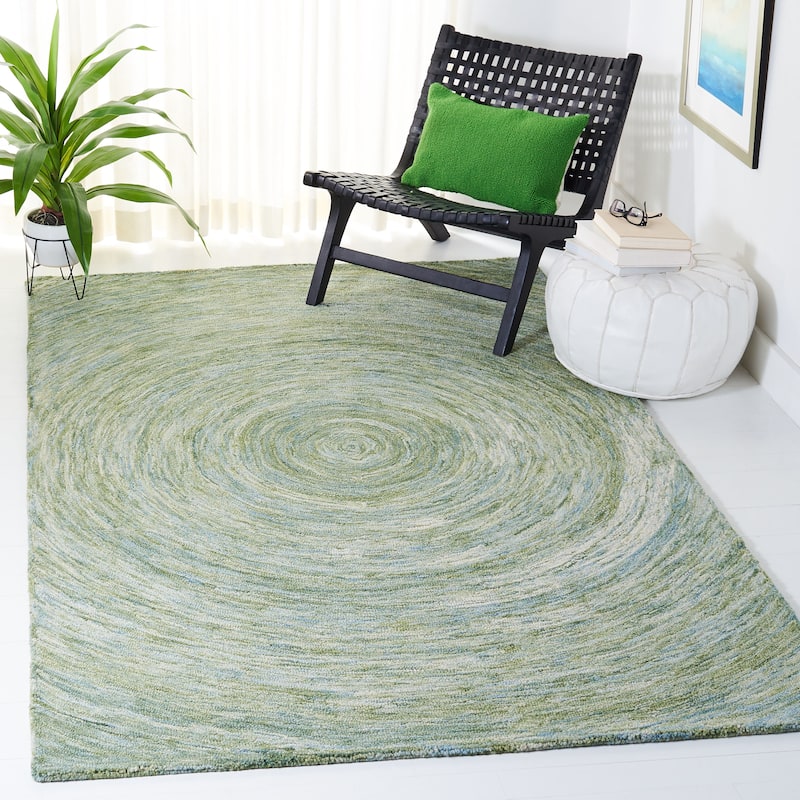 SAFAVIEH Handmade Ikat Jaycie Wool Rug - 6' x 9' - Sage/Green - Rectangle
