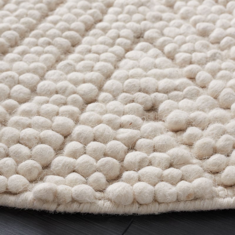 SAFAVIEH Handmade Natura Hareta Diamond Wool Rug