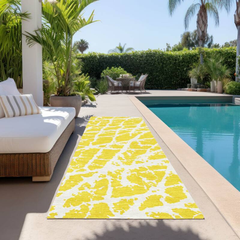 Altove Unique Abstract Weather Resistant Versatile Elegance Outdoor Rug