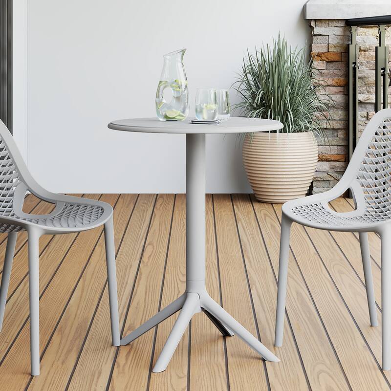 Frond and Form 23.5 Inch Outdoor Round Dining Table