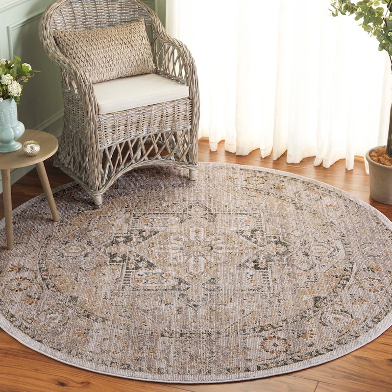 SAFAVIEH Hazel Liridona Traditional Oriental Rug - 6' Round - Taupe/Green