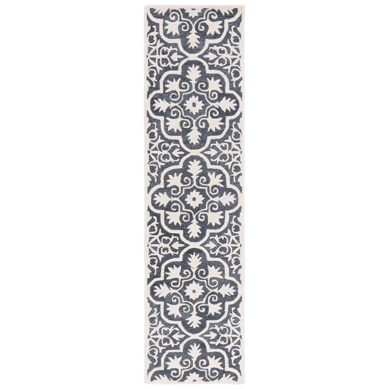 SAFAVIEH Handmade Metro Raphy French Country Wool Rug