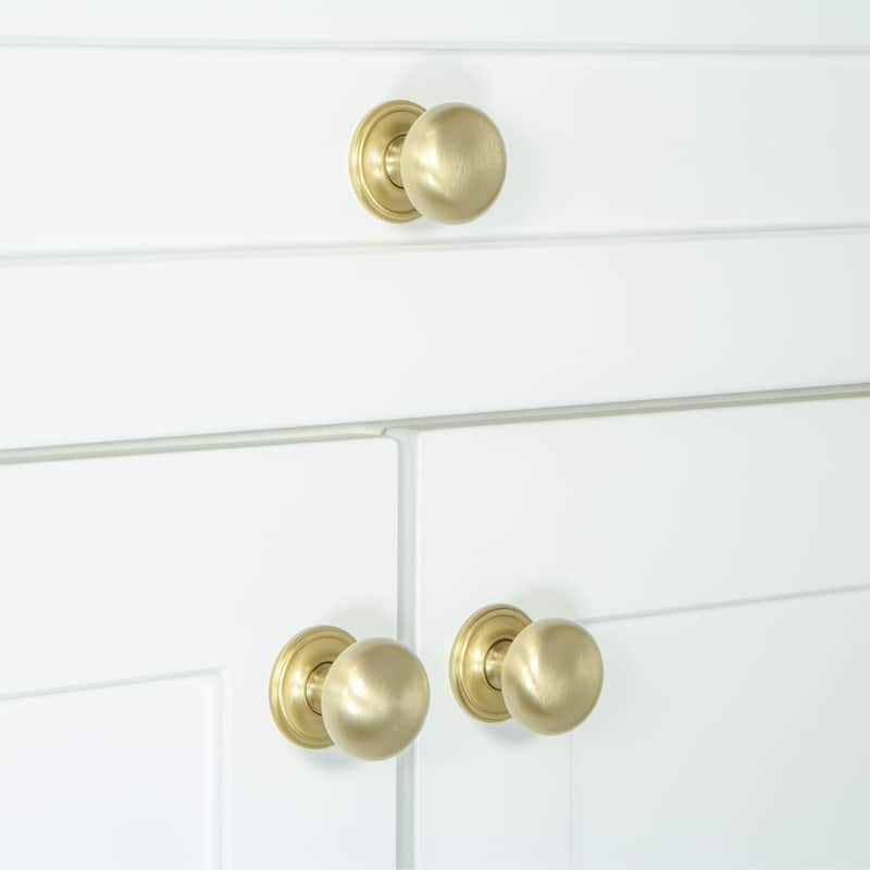 Grandeur FIFT-BRASS-KNOB-GEO Fifth Avenue 1-3/8” Solid Metal Luxury