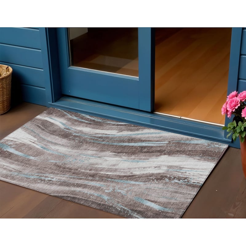 HomeRoots Abstract Transitional Rectangle Outdoor Rug - 3' x 5'