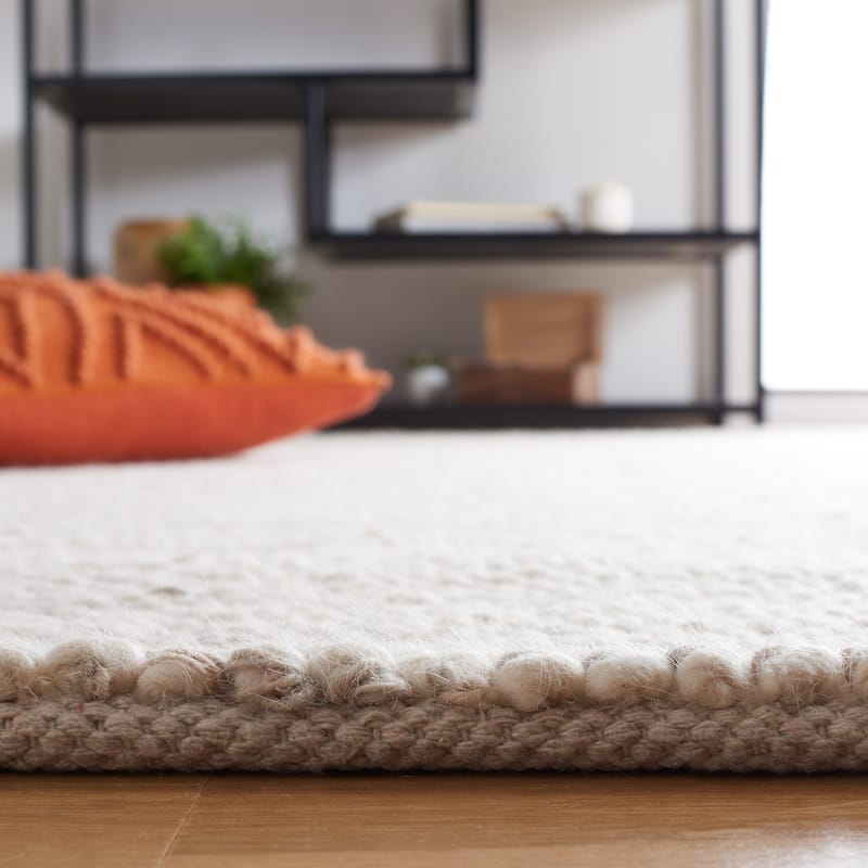 SAFAVIEH Handmade Natura Onica Wool Rug