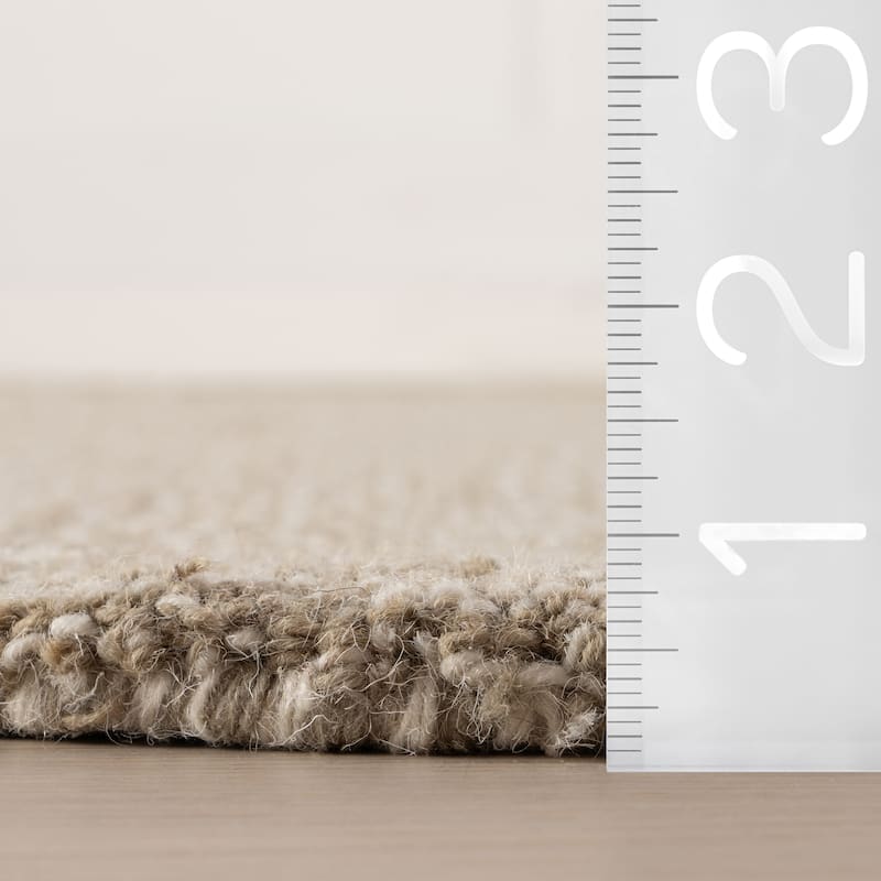 Nuloom Elira Solid Bordered Area Rug