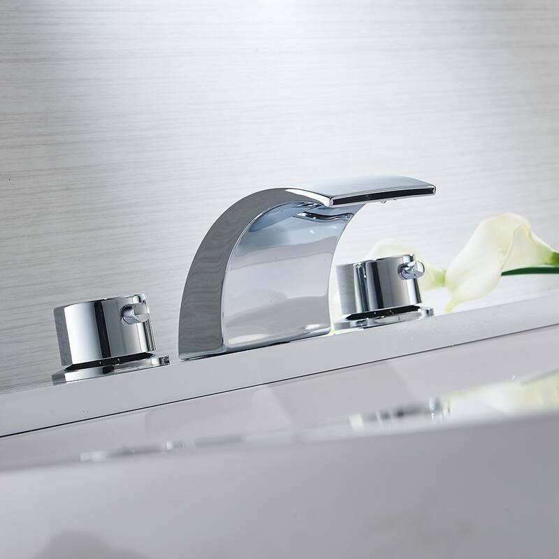 Brushed Chrome 4-in centerset 2-handle Waterfall Bathroom Sink Faucet - 4.65*2.76