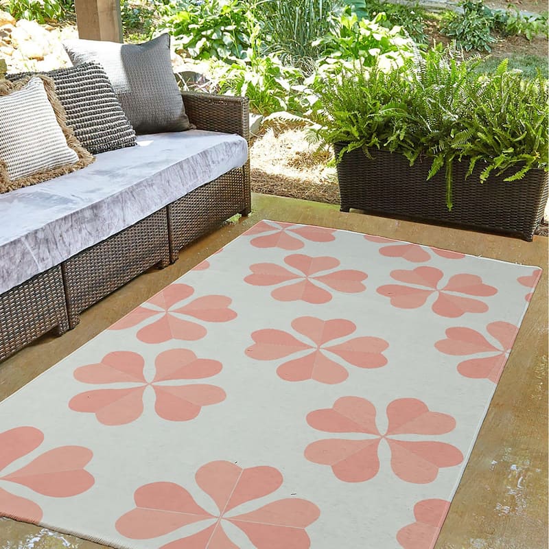 Lucky Patch St. Patrick's Day Chenille Indoor/Outdoor Rug