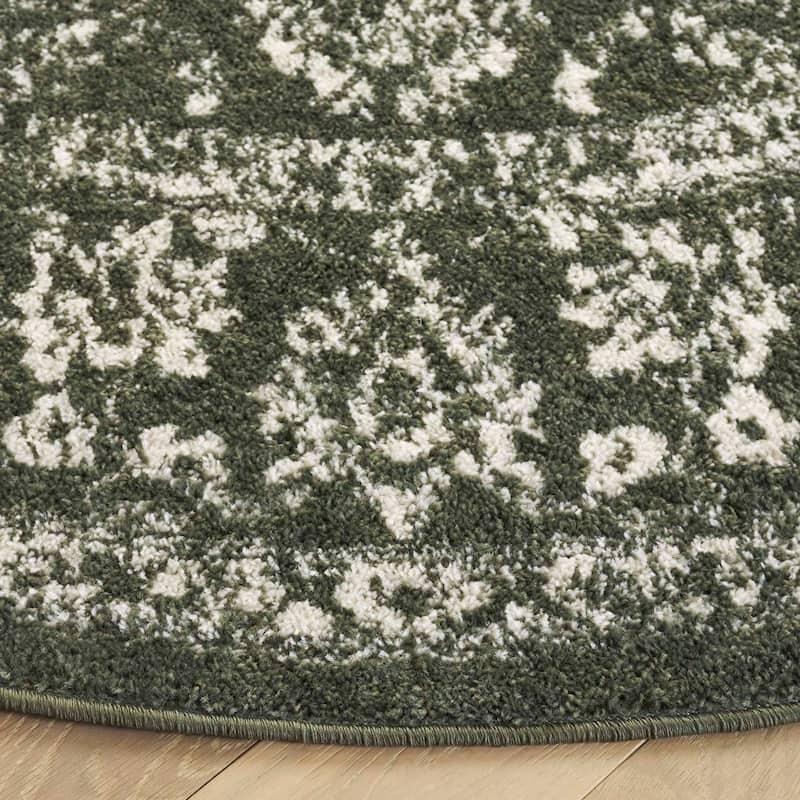 SAFAVIEH Adirondack Dakota Rustic Shabby Chic Distressed Rug