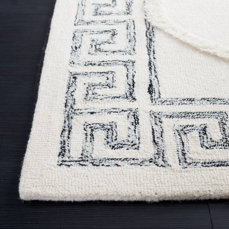SAFAVIEH Handmade Casablanca Haven Wool Rug