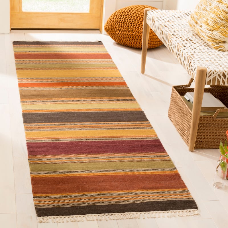 SAFAVIEH Handmade Striped Kilim Shawnna Stripe Wool Rug with - 2'3" x 8' Runner - Gold