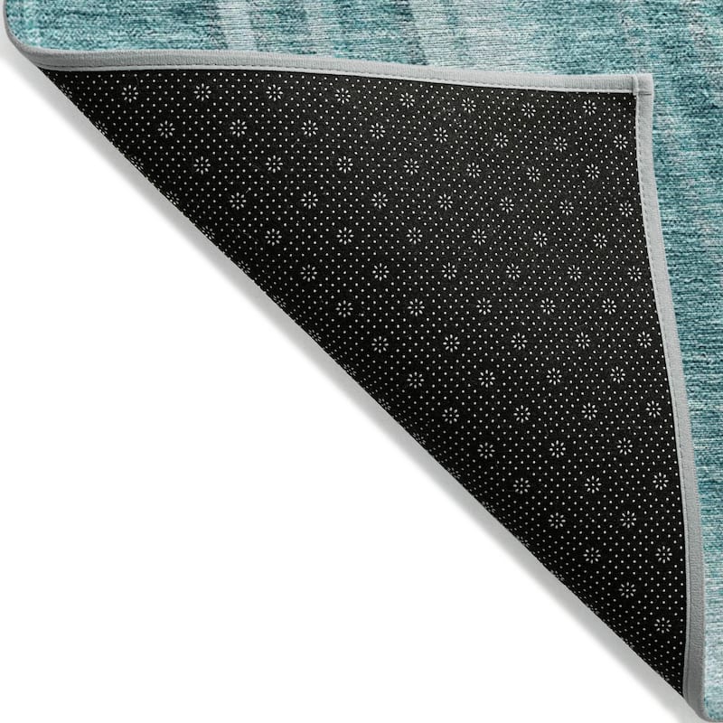 Machine Washable Indoor/ Outdoor Stripe Wave Chantille Rug