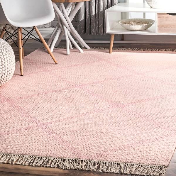 Shop Carson Carrington Habbalsbo Flatweave Wool Diamond Trellis Area Rug Overstock 26969836 5 X 8 Pink