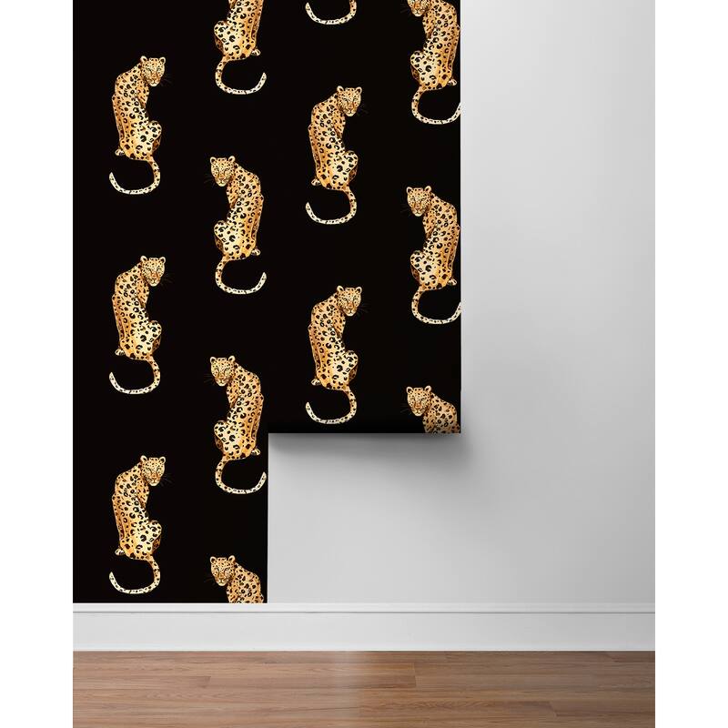 Daisy Bennett Designs Leopard King Peel and Stick Wallpaper