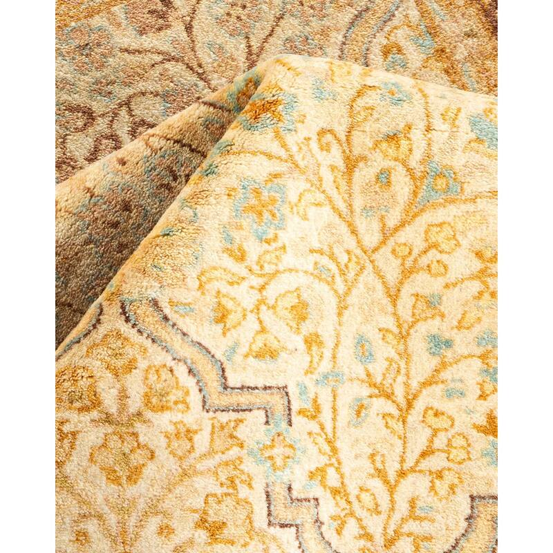 Overton Hand Knotted Wool Vintage Inspired Traditional Mogul Ivory Area Rug - 3' 3" x 4' 9"