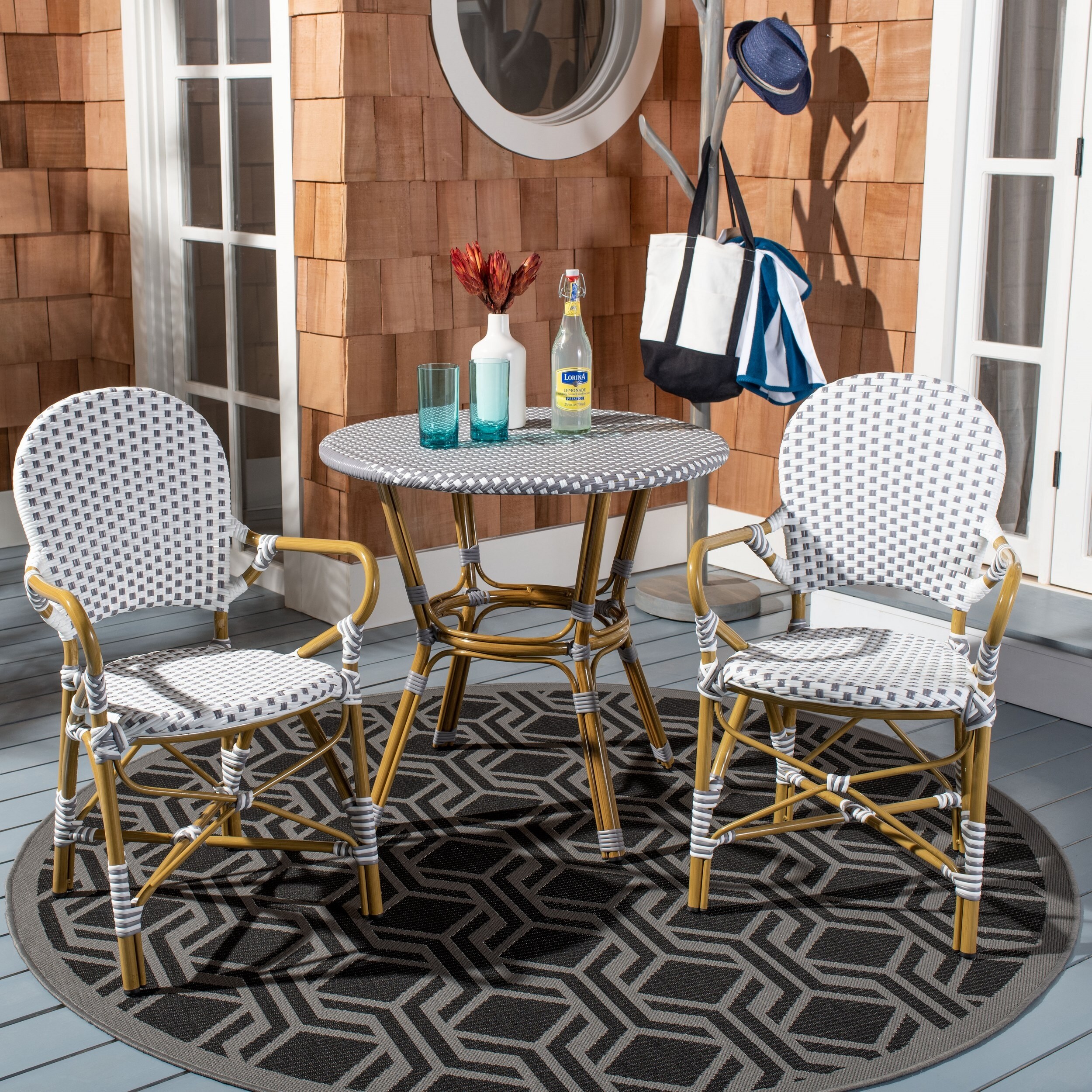 Safavieh outdoor bistro outlet chairs