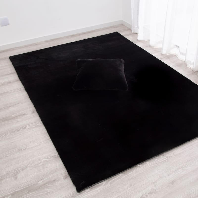 Faux-Rabbit Collection Beautiful Faux-Fur Rug