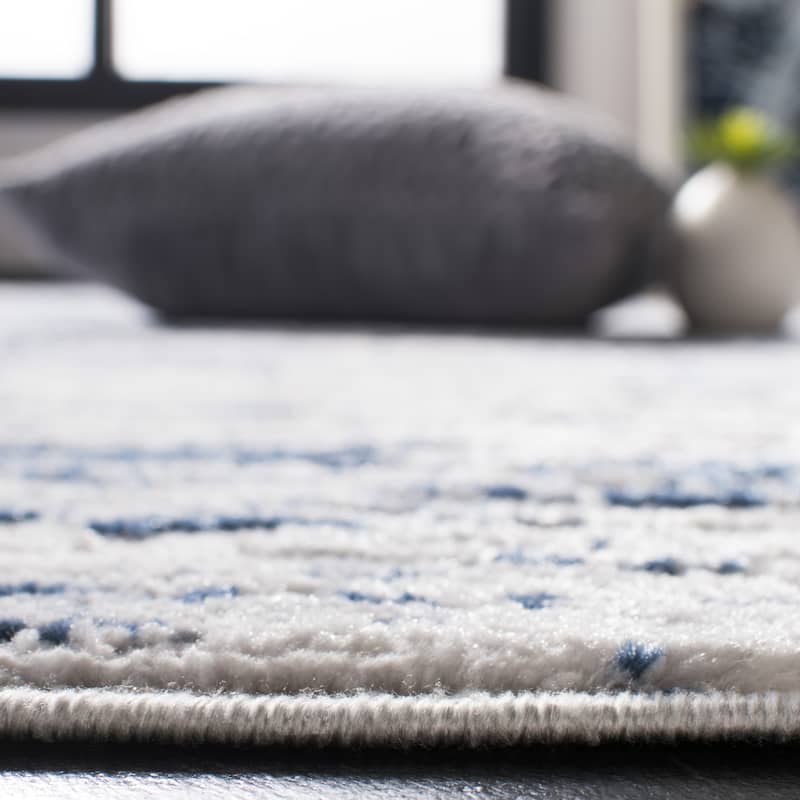 SAFAVIEH Amelia Modern Abstract Rug