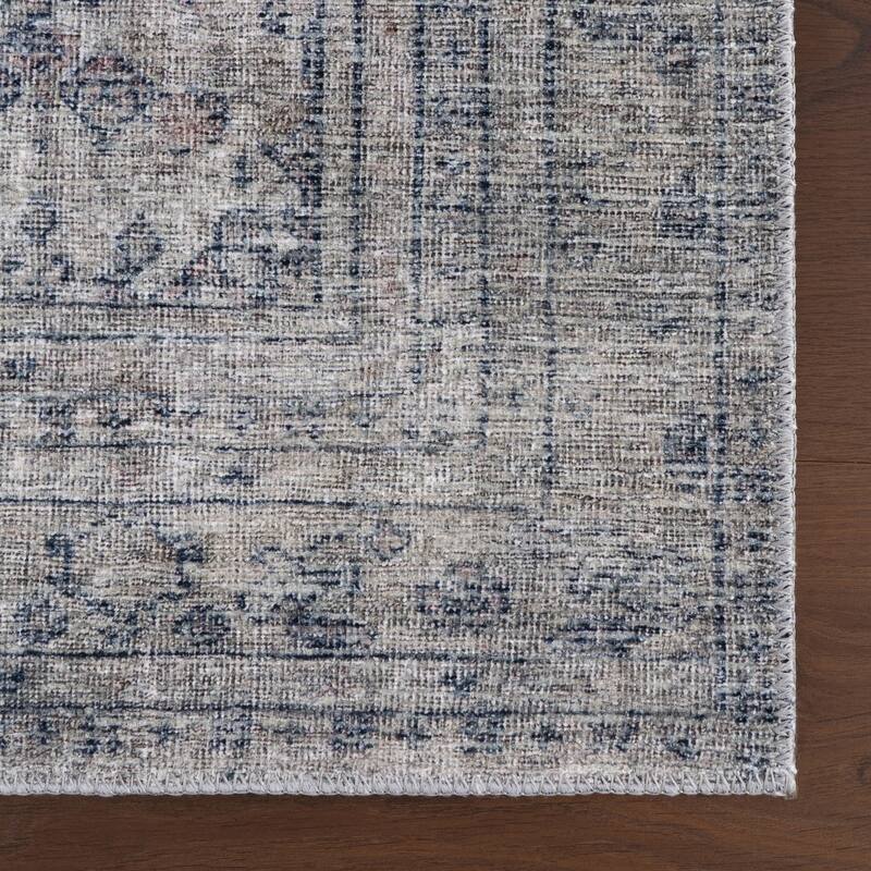 Nuloom Calyra Vintage & Distressed Washable Rug