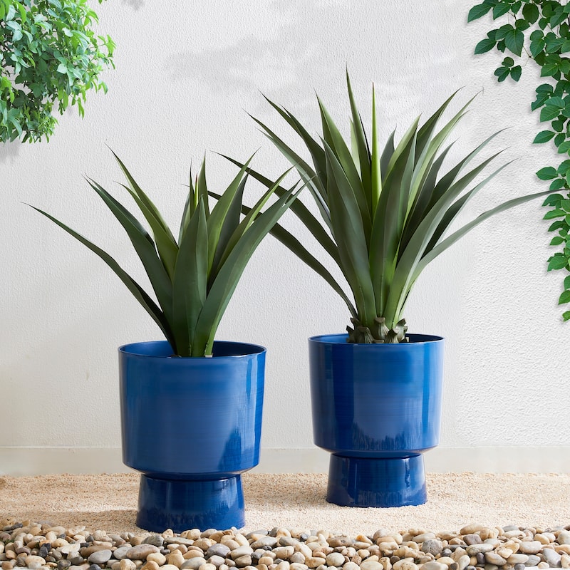 Glitzhome 16.75"H Set of 2 Cobalt Blue Faux Ceramic Urn Plastic Planter with Screw in Base