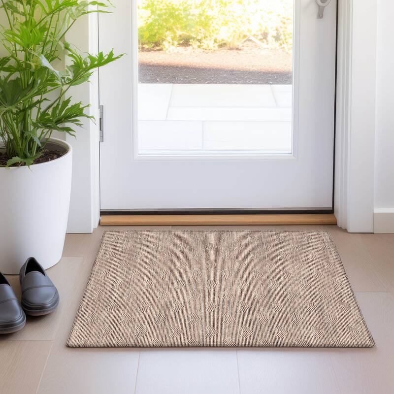 Premium Washable Super Soft Modern Arrow Mayfield Rug - Paprika - 1'8" x 2'6"