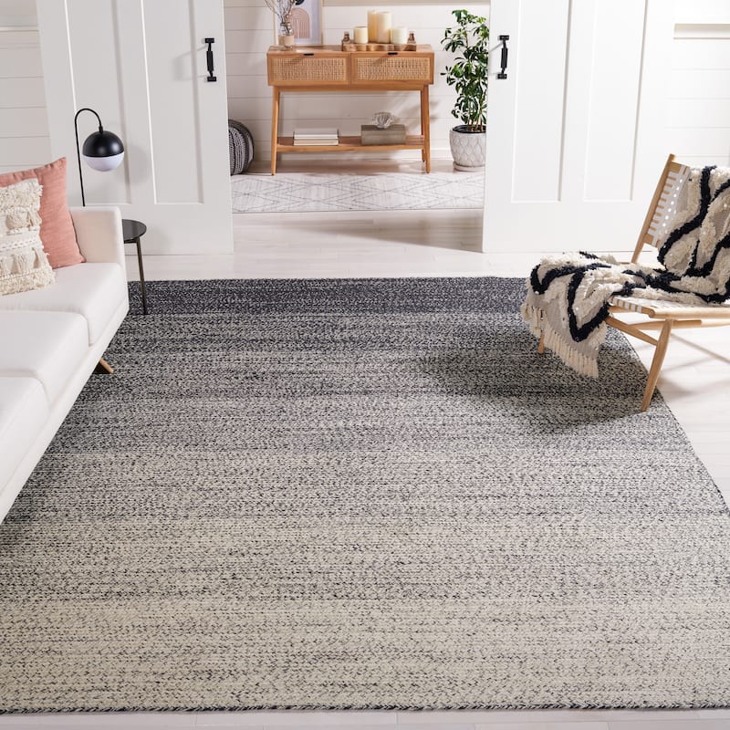 SAFAVIEH Handmade Natural Fiber Sambula Ombre Jute Rug - 6' x 9' - Natural/Black