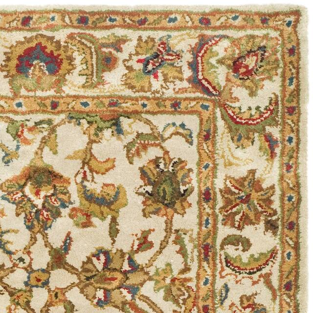 SAFAVIEH Handmade Classic Clotilda Traditional Oriental Wool Rug