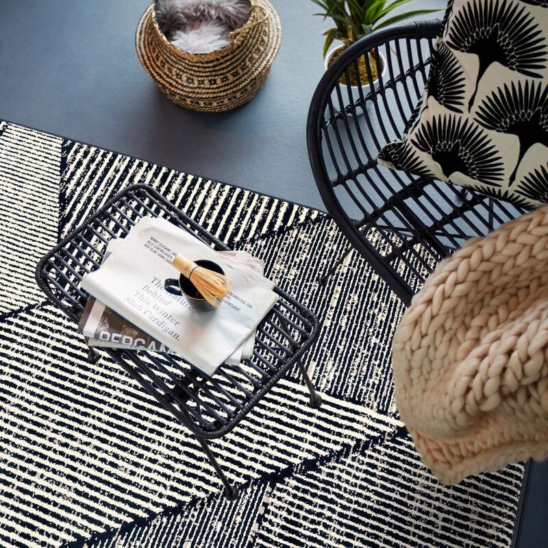 Contemporary Distressed Geometric Stylish Area Rug for Any Room