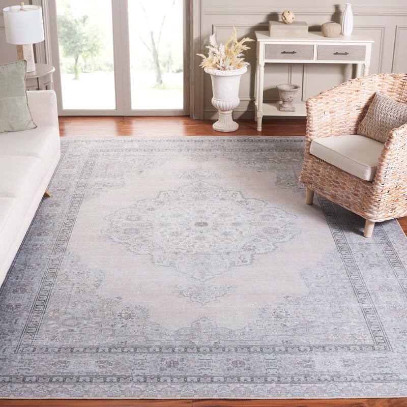 SAFAVIEH Tucson Machine Washable Slip Resistant Eleanore Oriental Medallion