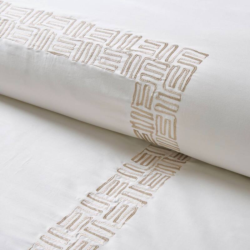 Harbor House Nile 4 Piece Cotton Sateen With Embroidery Oversized Comforter Set