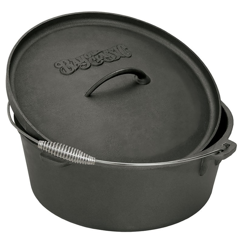 Bayou Classic® 4-quart Cast Iron Dutch Oven