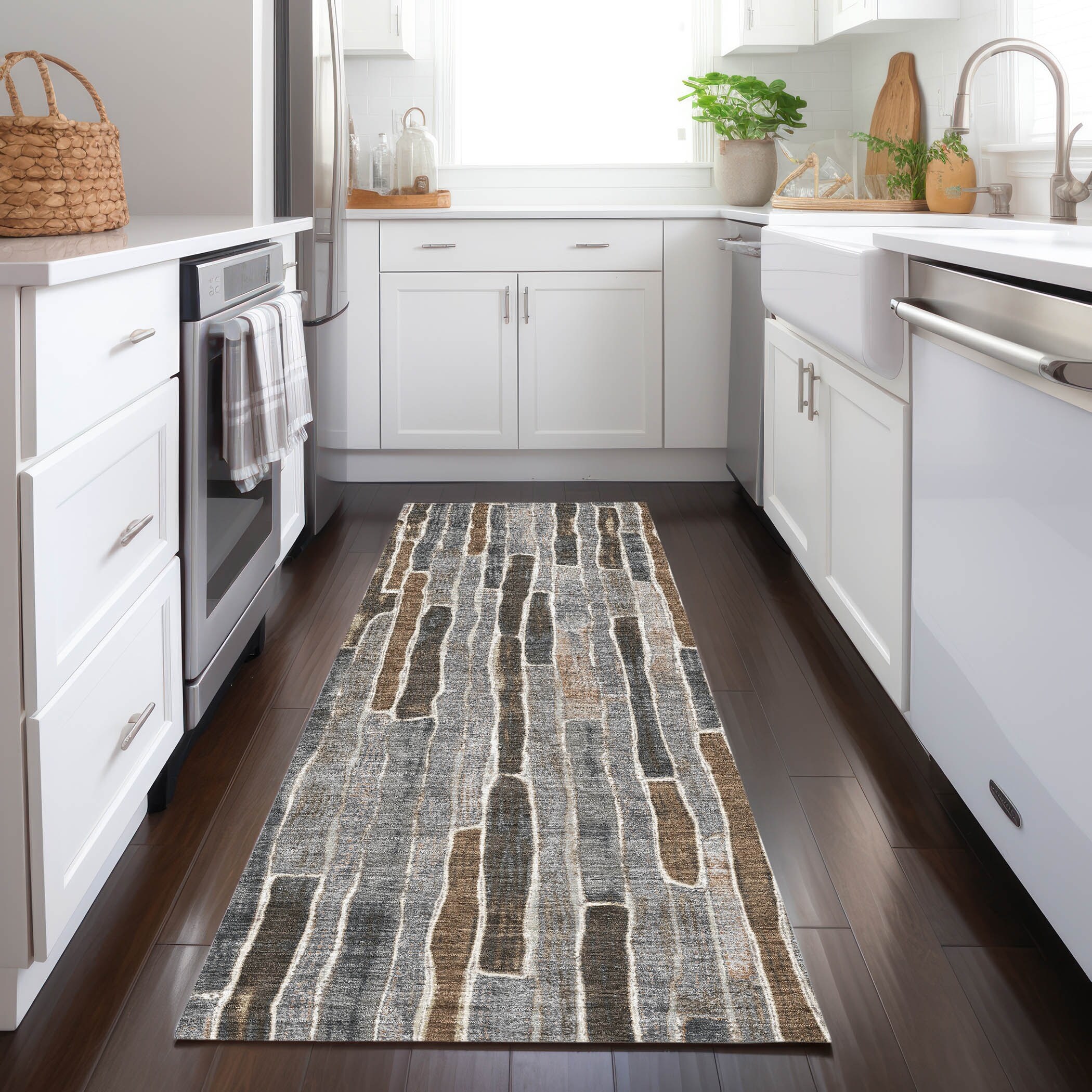 Machine Washable Indoor/ Outdoor Contemporary Stripes Chantille Rug