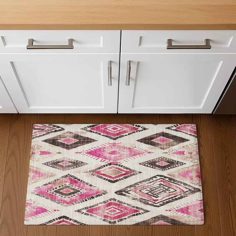 Premium Washable Super Soft Modern Diamonds Mayfield Rug - Linen - 1'8" x 2'6"