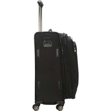 travelpro 22 inch spinner