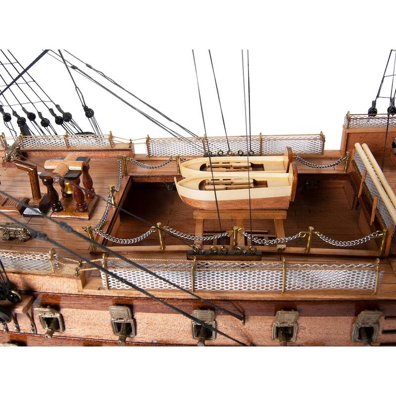 Ultimate HMS Victory Combo: A Model Ship and Classic Hat
