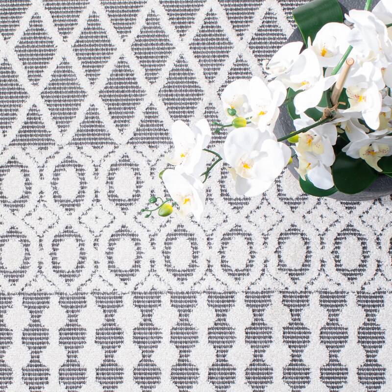 SAFAVIEH Cabana Selinde Indoor/ Outdoor Waterproof Patio Rug