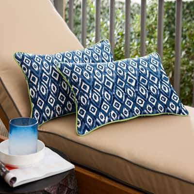 Sorra Home Ralien Indigo Pattern with Apple Green Indoor/Outdoor Lumbar Pillows (Set of 2)